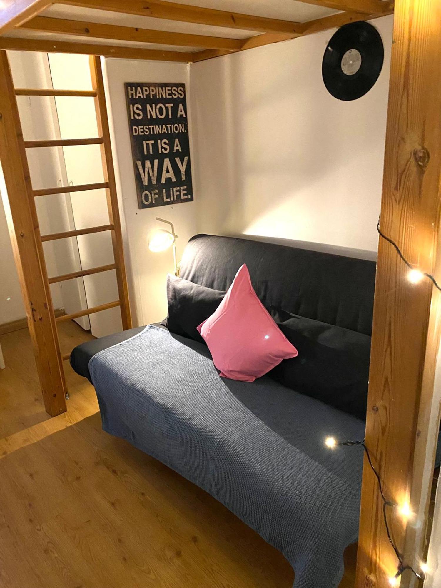 Appartamento Cozy Nest, Kamppi Helsinki Esterno foto